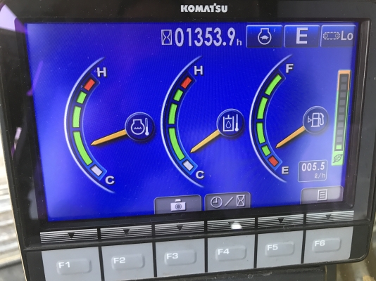 ขาย KOMATSU PC200-8MO กล้องหลัง 1,300 ชั่วโมง(PM7000) สนใจติดต่อ 081-4283210