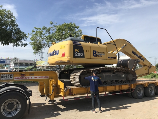 ขาย KOMATSU PC200-8MO กล้องหลัง 1,300 ชั่วโมง(PM7000) สนใจติดต่อ 081-4283210