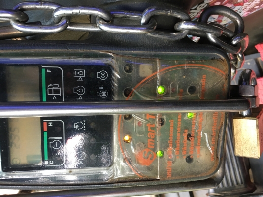 ขายkomatsu pc200 เล่มทะเบียนพร้อมโอน สภาพนางฟ้า ระบบไฟเต็ม เอวแน่น เครื่องแห้ง ปั้มแน่น โซ่ใหม่ เฟือ