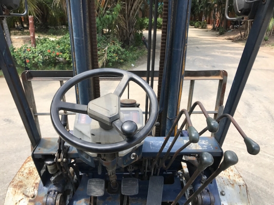 ขายFORKLIFT KOMATSU FD20-11(2ตัน)งากระดก(ล้อหน้าคู่) เสา4.0เมตร สวยเดิมจากญี่ปุ่น ยังไม่เคยใช้ในไทย 265,000เท่านั้น!!