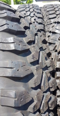 ขาย ยาง Mud MAXXIS BIGHORN 762 ขนาด 265/75/16 ของใหม่ปี 17 ชุดละ 13,800 ขาย ยาง Mud MAXXIS BIGHORN 762 ขนาด 265/75/16 ของใหม่ปี 17 ชุดละ 13,800