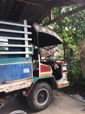 ขาย หรือ แลกเปลี่ยนเป็นอี่แต๋นหกล้อสูบเดียว