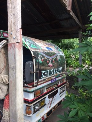 ขาย หรือ แลกเปลี่ยนเป็นอี่แต๋นหกล้อสูบเดียว