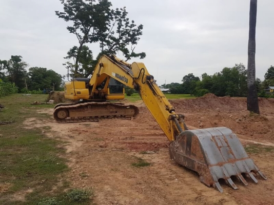 KOMATSU PC 200-8LC