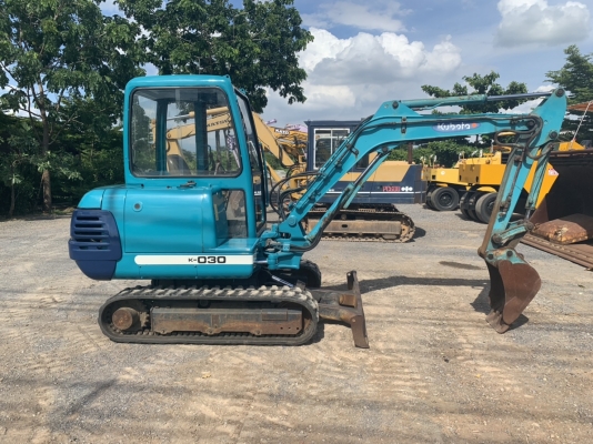 ขาย รถแม็คโคร KUBOTA 030 พร้อมใช้งาน นำเข้าเองจากประเทศญี่ปุ่น ติดต่อ 063-9316985 ID LINE : 0639316985 ครับ