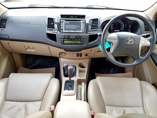 ขาย Fortuner ปี12 มือเดียวป้ายแดง 3.0V TRD 4WD ท๊อปที่สุด เดิมทุกจุดจากโรงงาน ไมล์ 106,000โลแท้ล้าน\%