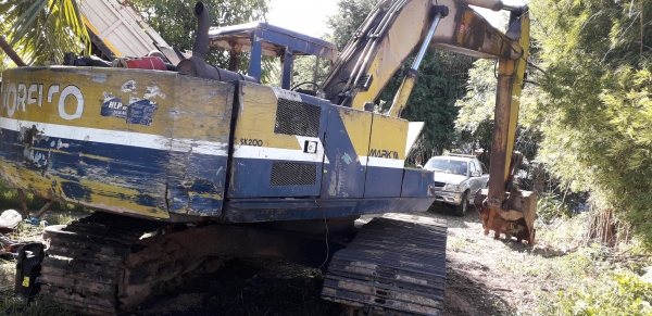 ขายรถแม็กโค โกเบลโก้มาร์คทู SK200 เครื่อง 6D31 ปัม K3V ขายรถแม็กโค โกเบลโก้มาร์คทู SK200 เครื่อง 6D31 ปัม K3V