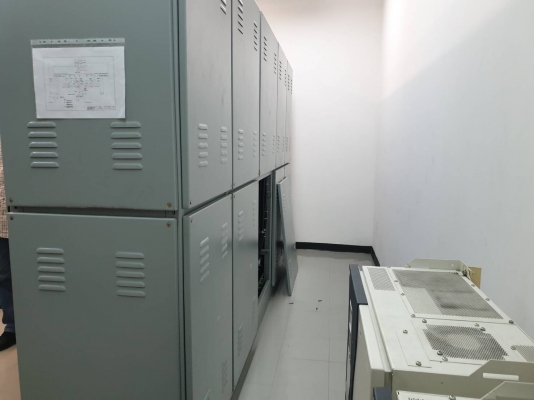 ตู้เบรกเกอร์เมน 800 แอมป์ 2 ฝั่ง เหมือนกัน เมนกลาง 800 2 ตัว จำนวน 1 ชุด ราคา 120000 บาท