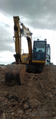 KOMATSU PC 70-8