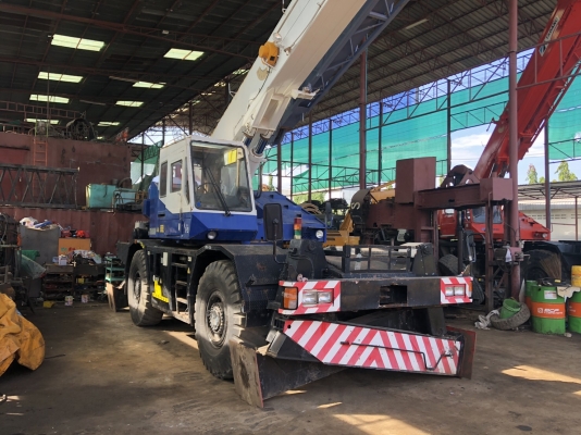 ขายเครน 35ตัน TADANO M1 เซฟตี้ 100\% รถนำเข้าไม่เคยใช้ในประเทศไทย ขายเครน 35ตัน TADANO M1 เซฟตี้ 100\% รถนำเข้าไม่เคยใช้ในประเทศไทย