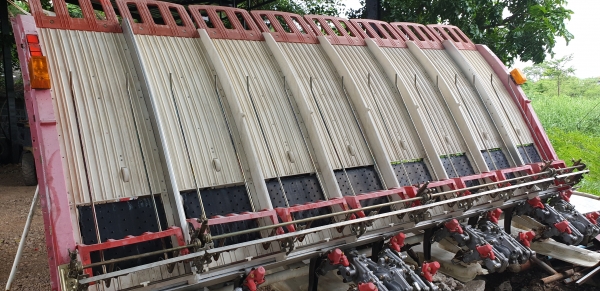 รถดำนา 8 แถว