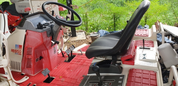 รถดำนา 8 แถว