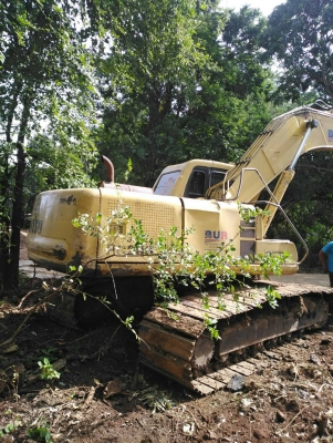 ขาย KOMATSU PC200-6 ไฟเต็มเอกสารเล่มทะเบียนราคา 650,000