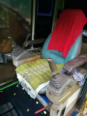 ขาย KOMATSU PC200-5 ไฟเต็มเอกสารเล่มทะเบียนราคา 500,000 ขาย KOMATSU PC200-5 ไฟเต็มเอกสารเล่มทะเบียนราคา 500,000