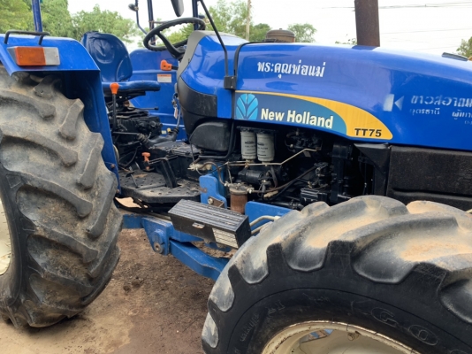 ขายรถแทร็กเตอร์ Newholland TT75