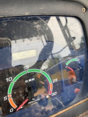 ขายรถแทร็กเตอร์ Newholland TT75