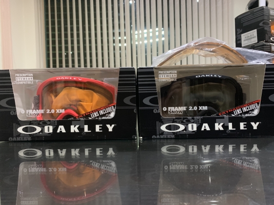 แว่นตา oakley แว่นตา oakley