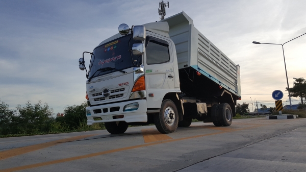 ขายครับ 6ล้อ ดั้มสามมิตร 175 ปี54