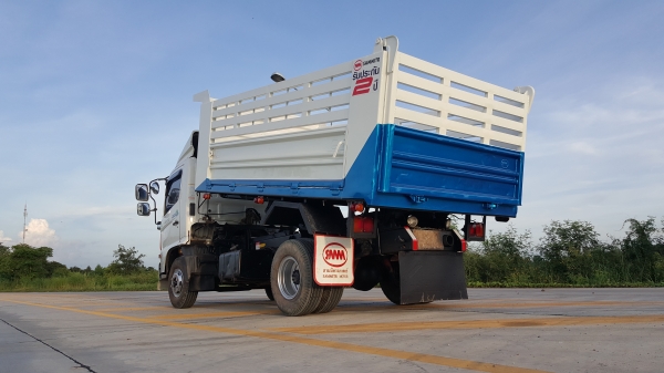 ขายครับ 6ล้อ ดั้มสามมิตร 175 ปี54 ขายครับ 6ล้อ ดั้มสามมิตร 175 ปี54