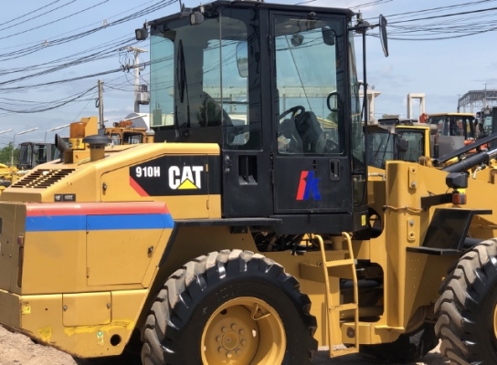 ขายรถตักล้อยาง CAT 910H (เทียบเท่า WA100-6) ปี 2013 นำเข้าเองจากญี่ปุ่น สภาพสวยพร้อมใช้ มีVDOการทำงานครับ