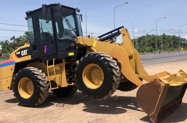 ขายรถตักล้อยาง CAT 910H (เทียบเท่า WA100-6) ปี 2013 นำเข้าเองจากญี่ปุ่น สภาพสวยพร้อมใช้ มีVDOการทำงานครับ