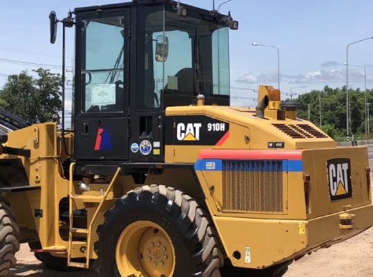 ขายรถตักล้อยาง CAT 910H (เทียบเท่า WA100-6) ปี 2013 นำเข้าเองจากญี่ปุ่น สภาพสวยพร้อมใช้ มีVDOการทำงานครับ