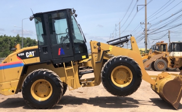 ขายรถตักล้อยาง CAT 910H (เทียบเท่า WA100-6) ปี 2013 นำเข้าเองจากญี่ปุ่น สภาพสวยพร้อมใช้ มีVDOการทำงานครับ