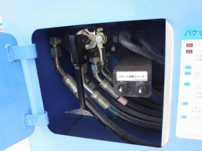 ขายด่วนกระเช้าติดหลังรถบรรทุก สภาพสวยพร้อมใช้ ยกสูง 8 เมตร ขายด่วนกระเช้าติดหลังรถบรรทุก สภาพสวยพร้อมใช้ ยกสูง 8 เมตร