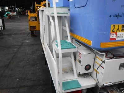 ขายด่วนกระเช้าติดหลังรถบรรทุก สภาพสวยพร้อมใช้ ยกสูง 8 เมตร ขายด่วนกระเช้าติดหลังรถบรรทุก สภาพสวยพร้อมใช้ ยกสูง 8 เมตร