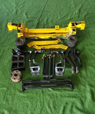 ขายชุดยก TOYOTA VIGO มือสองสวยๆ 2 ชุดครับ 4"/6" ขายชุดยก TOYOTA VIGO มือสองสวยๆ 2 ชุดครับ 4"/6"