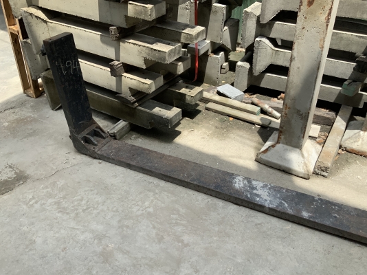 ขายงายาว 200 เมตร สูง 60 ซ.ม.