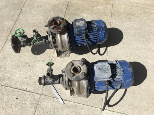 ( เหลือ 1ตัวครับ )ขายปั๊มน้ำหอยโข่งหัวปั๊มสแตนเลส Ebara 7.5HP. 380V made in Italy ขนาดเข้า 2นิ้ว ออก 1.5นิ้ว รุ่นแรงดันสูงส่งไกล สภาพเดิมๆ หมุนนิ่ม พร้อมใช้งาน มี 2ตัวครับ