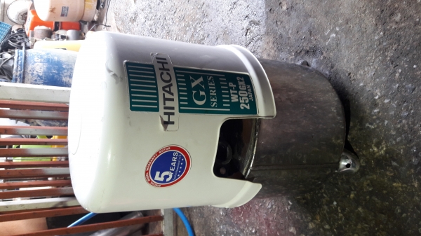 ขาย !! ปั้มน้ำถังอัตโนมัติ.ฮิตาชิ.ขนาด250w.ถังสเตนเลต.พร้อมใช้งาน