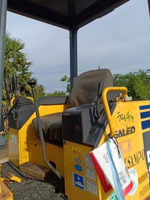 ขายจ้า..KOMATSU D20P-8 เก่านอกแท้  สภาพสวยมาก  ลองระบบกันได้ทุกวัน โทร 089-3818694 จ๊อย