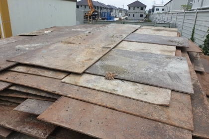 แผ่นเหล็ก ขนาด 6mx1.2mx25mm มี 200 แผ่น แผ่นเหล็ก ขนาด 6mx1.2mx25mm มี 200 แผ่น