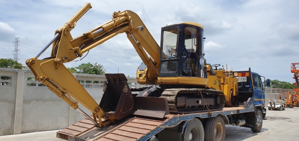 ขายด่วนรถแบคโฮCAT308-Bรถนอกเพิ่งนำเข้าจากญี่ปุ่นเดิมๆออโต้คันเร่งเต่าต่ายช้วโม่งทำงานแค่3,591ชั่วโม่งยังไม่เคยใช้งานในเมืองไทยเลย