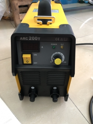 RILON ARC 200T 220V ตู้เชื่อมไฟฟ้า RILON ARC 200T 220V ตู้เชื่อมไฟฟ้า