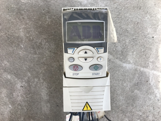 ขายพัดลมเล็กระบายอากาศเครื่องจักร 220V ไฟบ้าน สภาพสวย หมุนนิ่ม พร้อมใช้งาน มี 10ตัว ราคาตัวละ 280บาทพร้อมส่ง