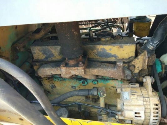 ขาย KOMATSU D20-6 สไลด์ใบมีด6ทิศทางไม่มีเอกสารราคา 185,000