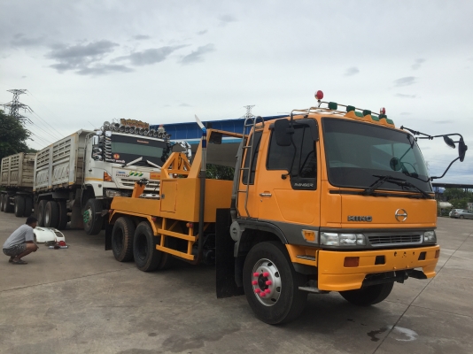 ขายรถยกใหญ่