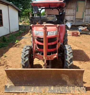 YANMAR EF 393T - 4WD ปี 57 รถไถ 2 เพลา เอกสารทะเบียน รถ 39 แรงทำงาน 2,200 ชม สวยสภาพดีพร้อมใช้งานได้เลยครับ อุปกรณ์ 3 ชิ้น มีใบดันหน้า ผาน 5 โรตารี่ สภาพดีทุกชิ้นพร้อมใช้งาน เครื่องแรงดี ช่วงล่างแน่น ราคาต่อรองได้ครับ YANMAR EF 393T - 4WD ปี 57 รถไถ 2 เพลา เอกสารทะเบียน รถ 39 แรงทำงาน 2,200 ชม สวยสภาพดีพร้อมใช้งานได้เลยครับ อุปกรณ์ 3 ชิ้น มีใบดันหน้า ผาน 5 โรตารี่ สภาพดีทุกชิ้นพร้อมใช้งาน เครื่องแรงดี ช่วงล่างแน่น ราคาต่อรองได้ครับ