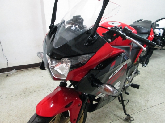 (โอนฟรี) ขาย Honda CBR 150 R ไมล์แท้ 799 กม ปี 2019 สภาพสวยเดิมๆ เครื่องหัวฉีดประหยัดน้ำมัน