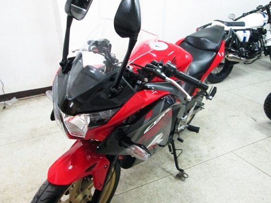 (โอนฟรี) ขาย Honda CBR 150 R ไมล์แท้ 799 กม ปี 2019 สภาพสวยเดิมๆ เครื่องหัวฉีดประหยัดน้ำมัน
