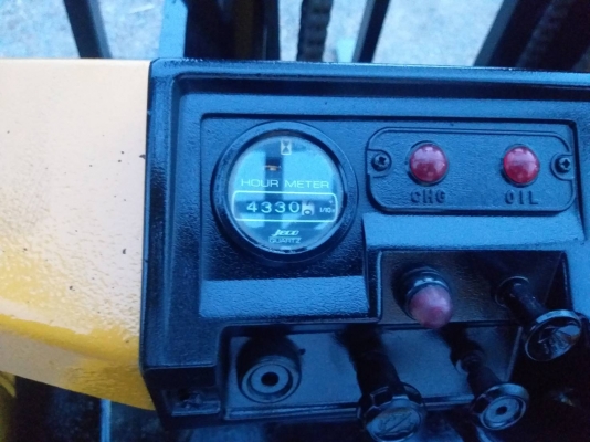 ขายรถยก TCM FD25 Z2 เครื่องดีเซล C240 เสาสูง 3 เมตร ยกได้ 2.5 ตัน เกียร์ออโต้ ล้อหน้าคู่ รถนอกนำเข้า ติดต่อ 098-7962549 ขายรถยก TCM FD25 Z2 เครื่องดีเซล C240 เสาสูง 3 เมตร ยกได้ 2.5 ตัน เกียร์ออโต้ ล้อหน้าคู่ รถนอกนำเข้า ติดต่อ 098-7962549