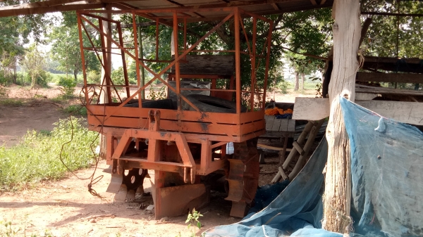 ขายเครื่องปลูกอ้อยกลกิจร่องคู่ 40เซนพร้อมใช้สวยๆ