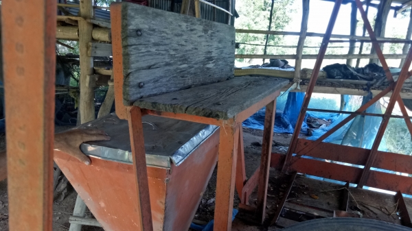 ขายเครื่องปลูกอ้อยกลกิจร่องคู่ 40เซนพร้อมใช้สวยๆ ขายเครื่องปลูกอ้อยกลกิจร่องคู่ 40เซนพร้อมใช้สวยๆ