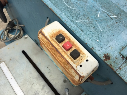 เครื่องรีดไม้ มือ2จากญี่ปุ่ เครื่องใหญ่ สภาพดี สวย ครบ เดิมๆ ต้องใช้หม้อแปลง หรือแปลงไฟ เครื่องรีดไม้ มือ2จากญี่ปุ่ เครื่องใหญ่ สภาพดี สวย ครบ เดิมๆ ต้องใช้หม้อแปลง หรือแปลงไฟ