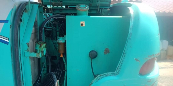 ขายจ้า..SK120-2 มาร์คไฟว์  เก่าใน  สภาพดี  แทรคใหญ่...พร้อมใช้ โทร 089-3818694 จ๊อย