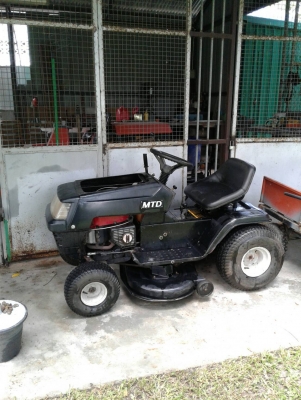 ขายด่วน ~ รถตัดหญ้ามือสอง 55,000฿ ขายด่วน ~ รถตัดหญ้ามือสอง 55,000฿