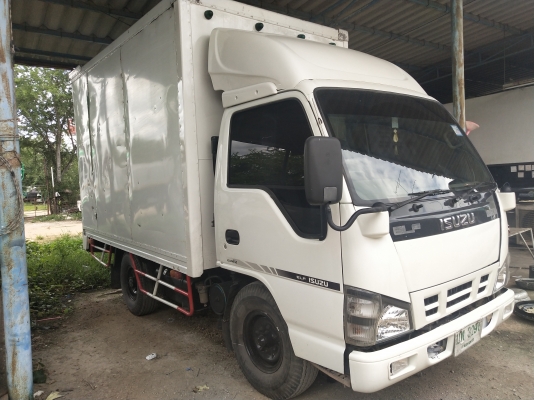 4 ล้อบรรทุก *ไม่ติดเวลา* EURO2 ISUZU NKR 100 แรงม้า * ยาว 3.20ม.* รถสวยเดิม+สภาพพร้อมใช้งาน * รถห้าง